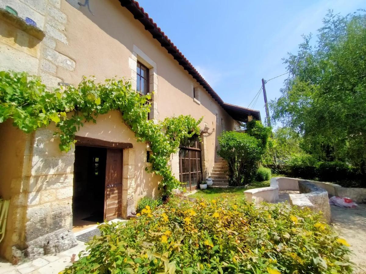 Grande Villa Au Coeur De La Dordogne Paussac-et-Saint-Vivien Εξωτερικό φωτογραφία
